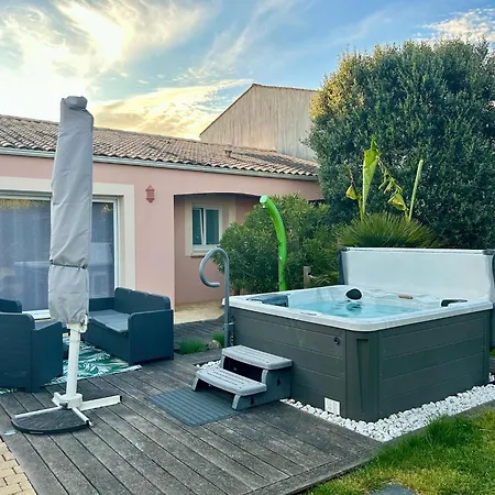 Cosy Dans Maison Familiale Avec Petit Dejeuner Chez Olivier Et Manuel A Clavette, Proche La Rochelle Отель типа 