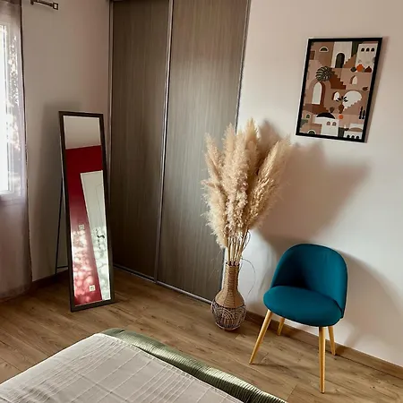 Cosy Dans Maison Familiale Avec Petit Dejeuner Chez Olivier Et Manuel A Clavette, Proche La Rochelle Bed & Breakfast 3*